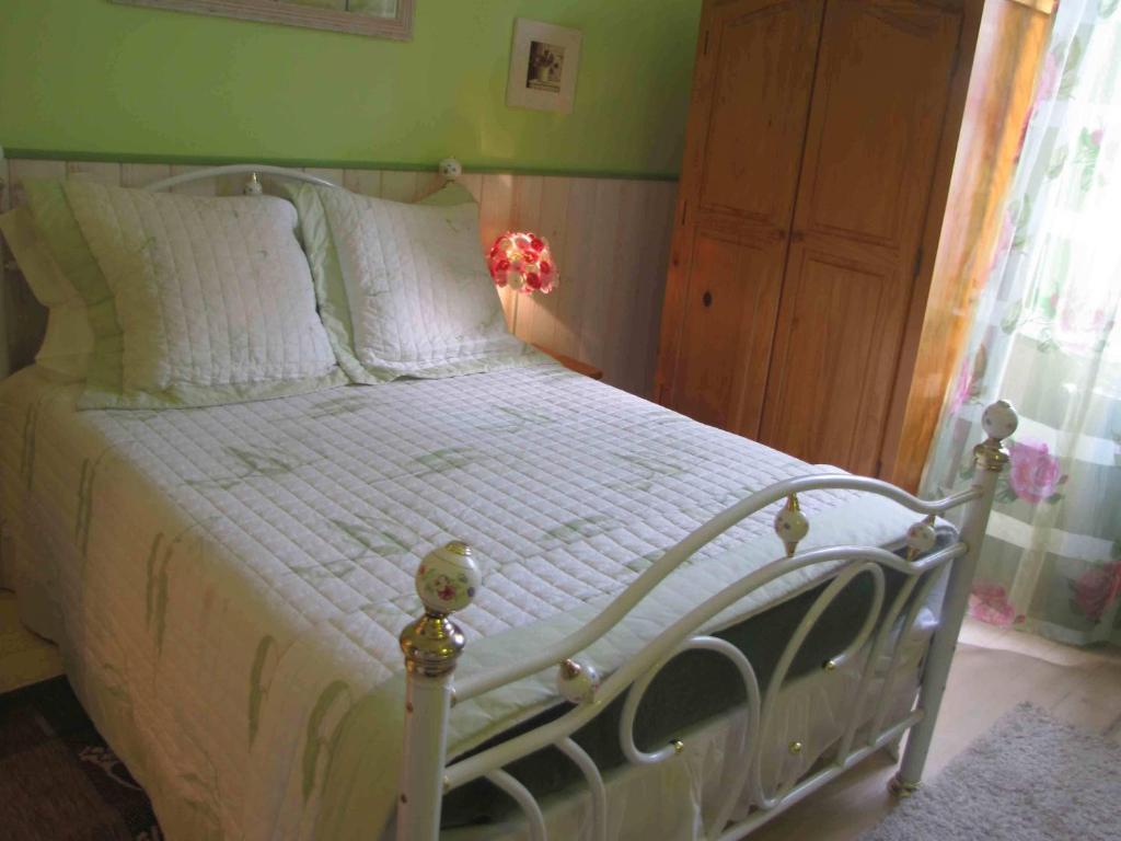 Chambres D'Hotes Les Pensees Douces Auxerre Rom bilde