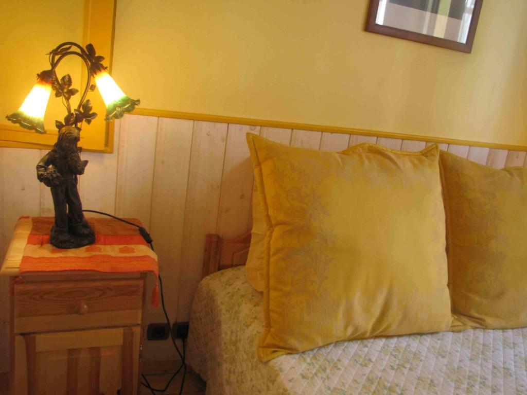 Chambres D'Hotes Les Pensees Douces Auxerre Rom bilde