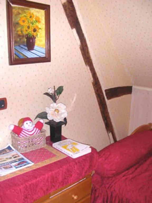 Chambres D'Hotes Les Pensees Douces Auxerre Rom bilde
