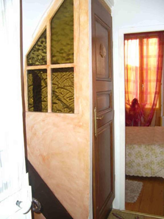 Chambres D'Hotes Les Pensees Douces Auxerre Rom bilde