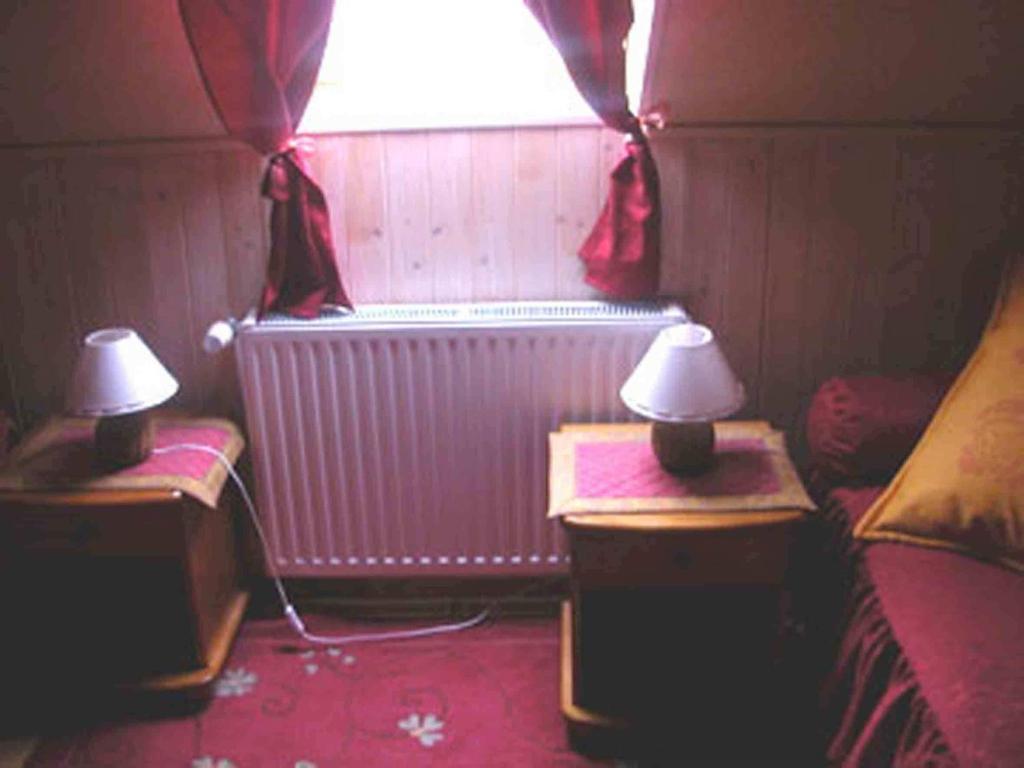 Chambres D'Hotes Les Pensees Douces Auxerre Rom bilde